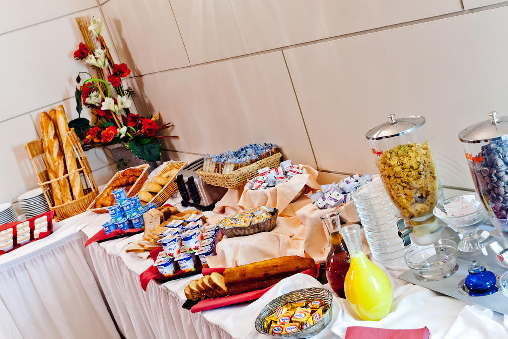 Hotel Continental Lourdes Dış mekan fotoğraf
